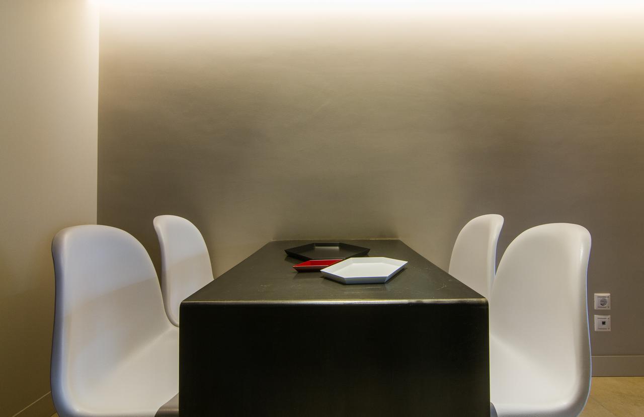 Aba Junior Apartment Veikou Street Athens Ngoại thất bức ảnh