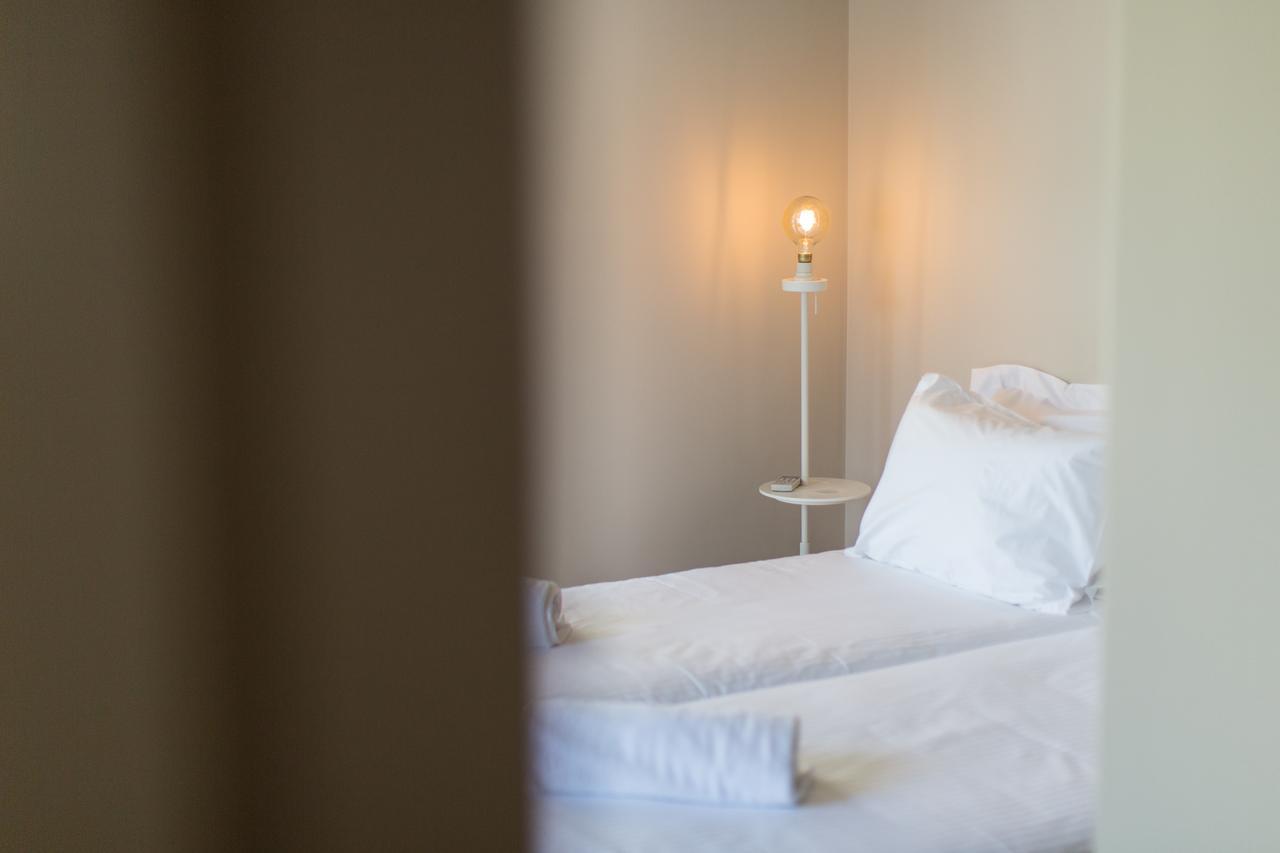 Aba Junior Apartment Veikou Street Athens Ngoại thất bức ảnh
